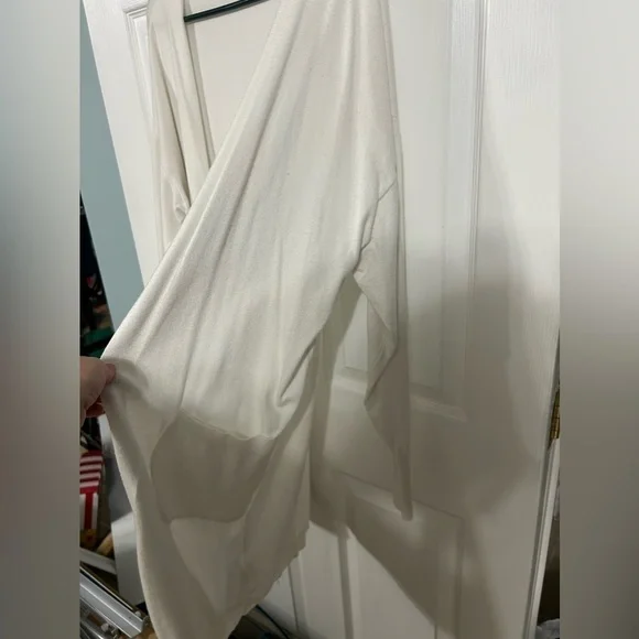 Express Long Seeve Cardigan White Long Size Large Soft Pockets - Picture 6 of 9